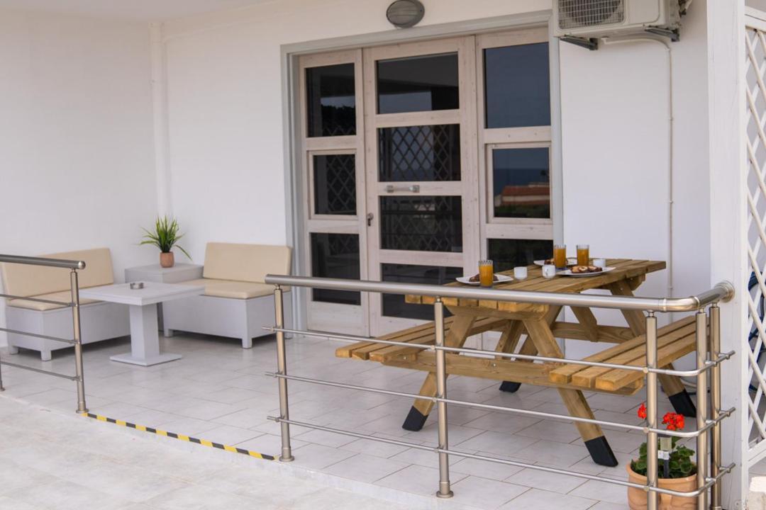 Ben'S Homes Nopigia Extérieur photo