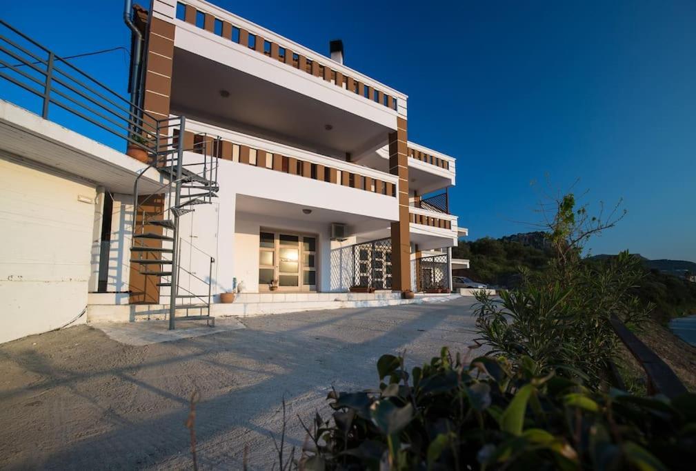 Ben'S Homes Nopigia Extérieur photo